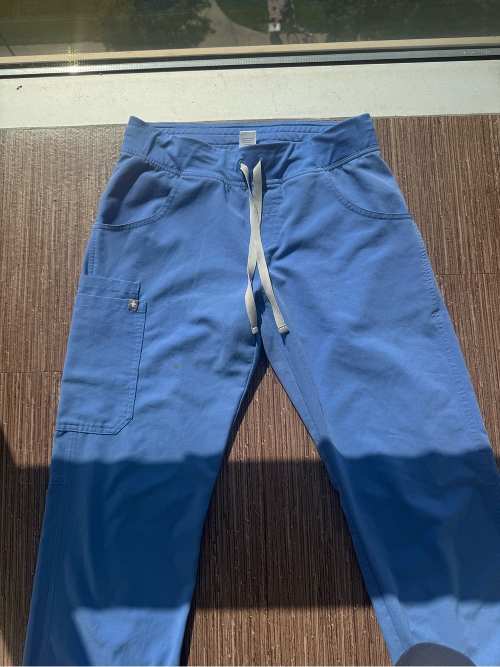 Figs Women's Periwinkle Drawstring Straight Leg Scrub Pants